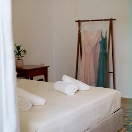 A Casa Di Anna - Charming House With Courtyard * Bari