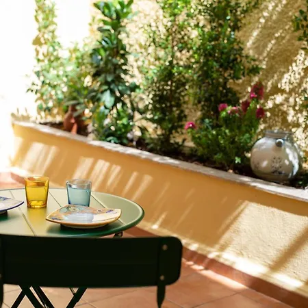 A Casa Di Anna - Charming House With Courtyard Lägenhet *