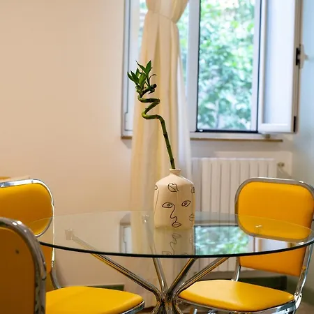 A Casa Di Anna - Charming House With Courtyard Bari