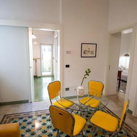 Lägenhet A Casa Di Anna - Charming House With Courtyard