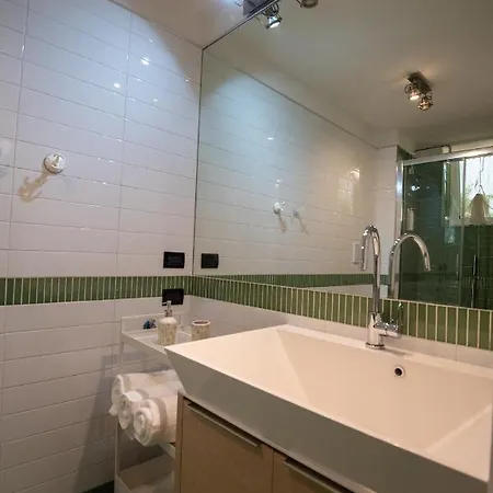A Casa Di Anna - Charming House With Courtyard Apartment Bari