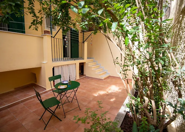 A Casa Di Anna - Charming House With Courtyard