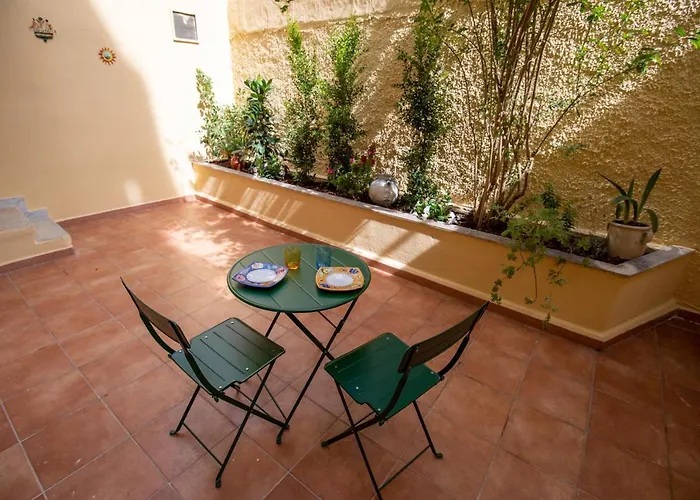 A Casa Di Anna - Charming House With Courtyard Appartement