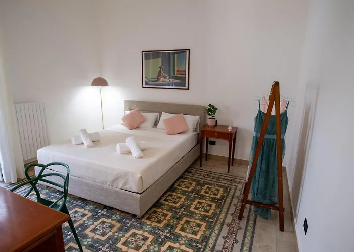 A Casa Di Anna - Charming House With Courtyard Appartement Bari