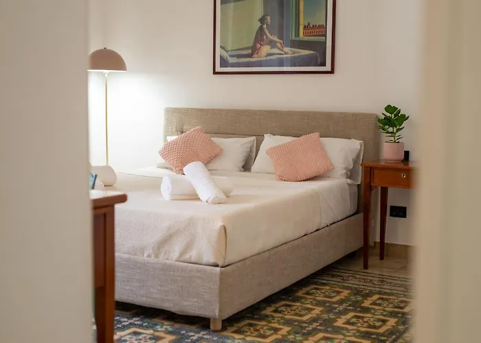 A Casa Di Anna - Charming House With Courtyard Bari